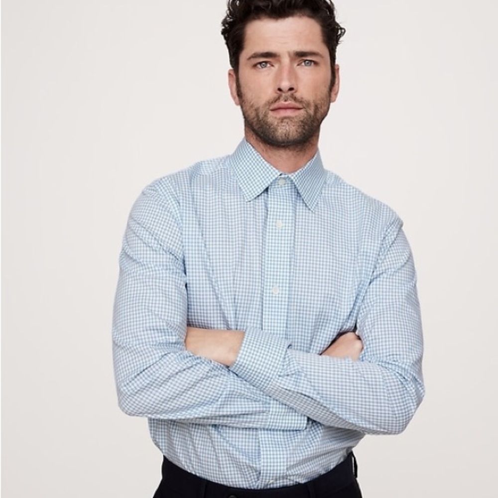Banana Republic Slim Fit Non-Iron Blue and White Dress Shirt